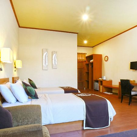 Hotel & Banquet Panorama Lembang Bagian luar foto